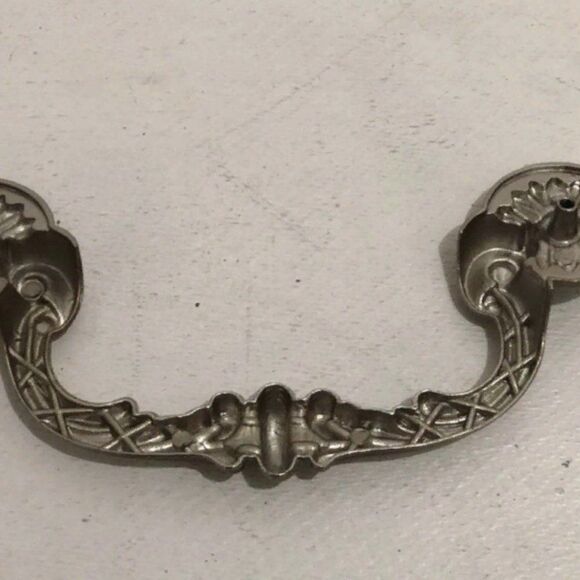 Vintage Hoone 5991 Drop Bali Drawer Pull Handle 6" Hardware set of 5 - Picture 2 of 6